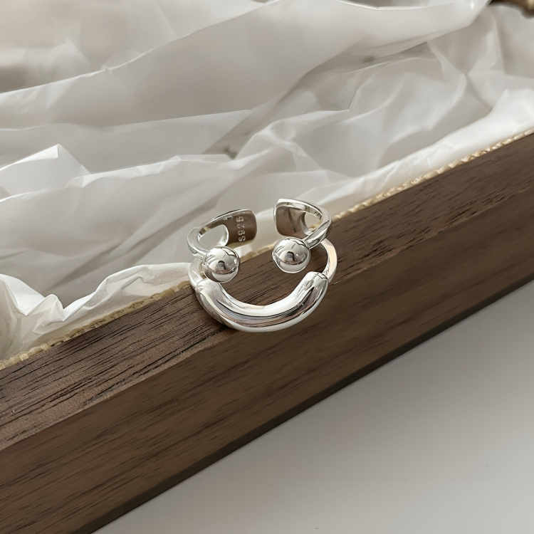 PositiviRingâą | Smiley Justerbar ring
