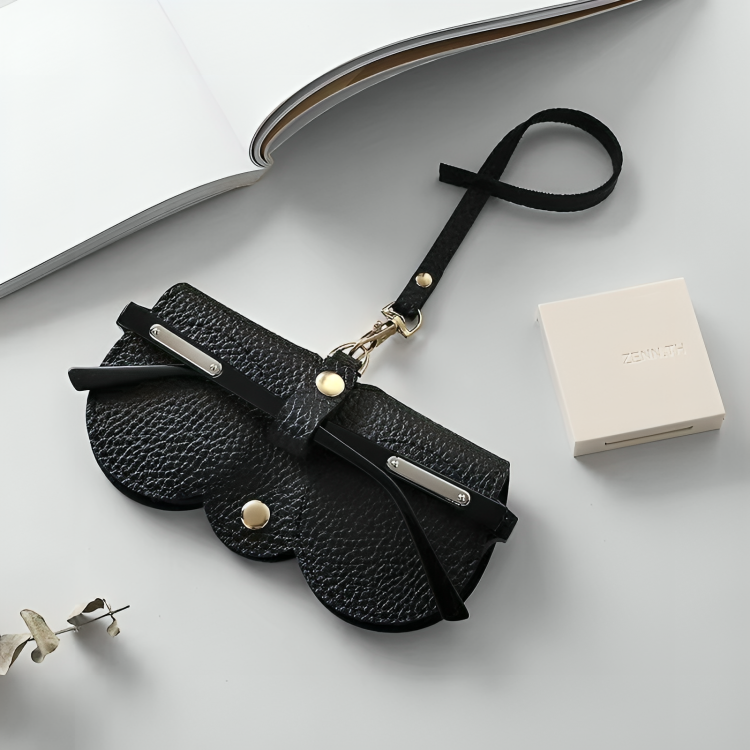 1 + 1 GRATIS IDAG | OptiPouch⹠| Platsbesparande, snyggt fodral för dina solglasögon!