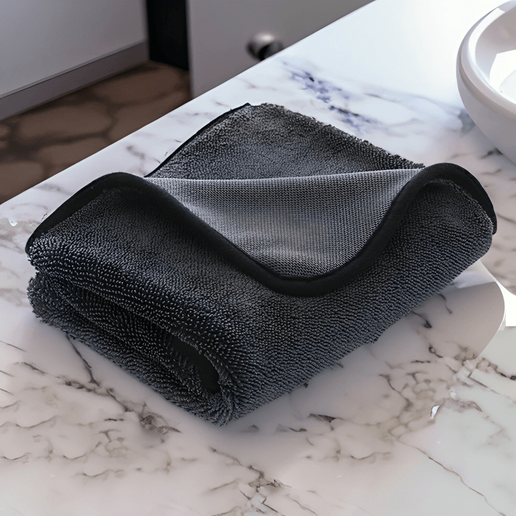 1 + 1 GRATIS IDAG | UltraDryâą | Superabsorberande Mikrofiberhandduk - Aurora Stockholm