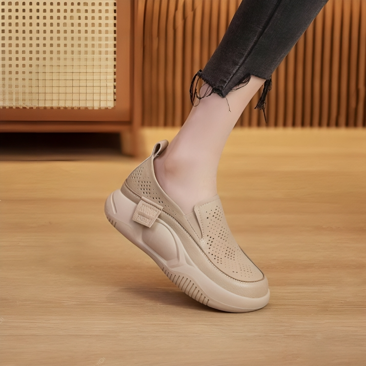 ComfyKicks⹠| BekvÀma ortopediska mockasiner för damer