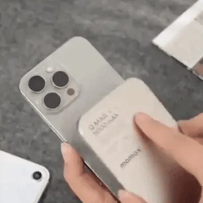 50% RABATT TILLFĂLLIGT | SlimVoltâą | Magnetisk Tunn PowerBank - Aurora Stockholm