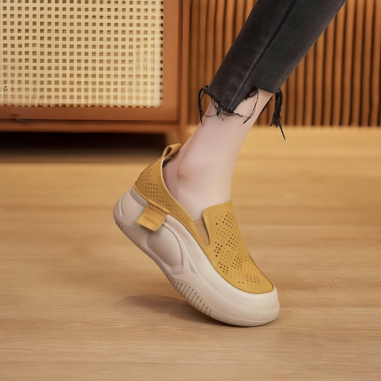 ComfyKicks⹠| BekvÀma ortopediska mockasiner för damer