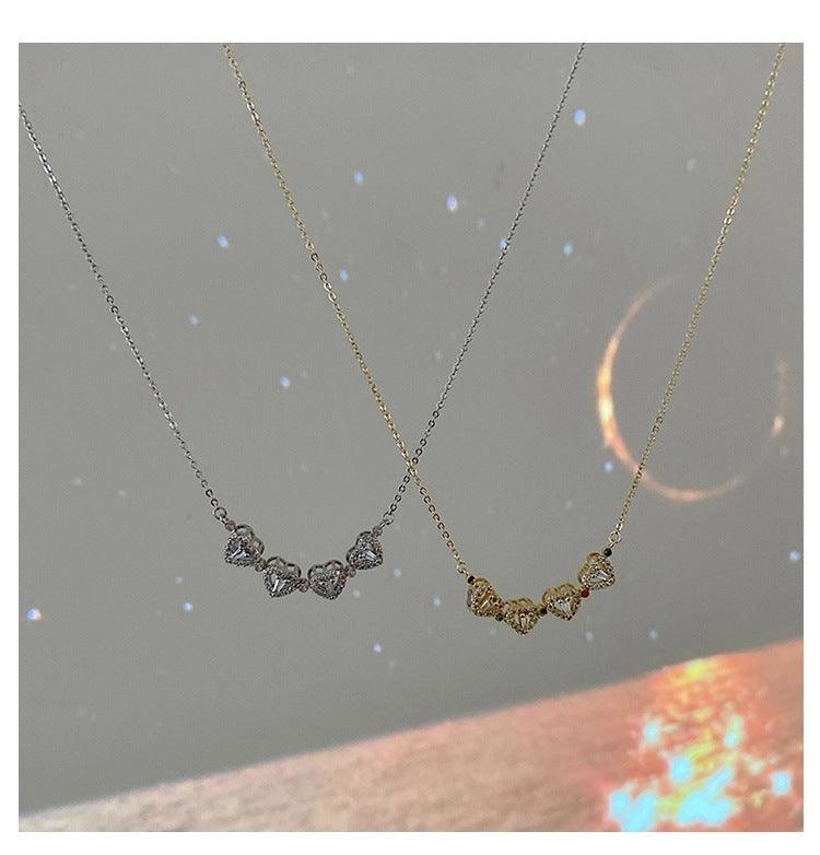 1 + 1 GRATIS | LuckyHeart⹠| Magiskt Magnetiskt KlöverhjÀrthalsband - Aurora Stockholm
