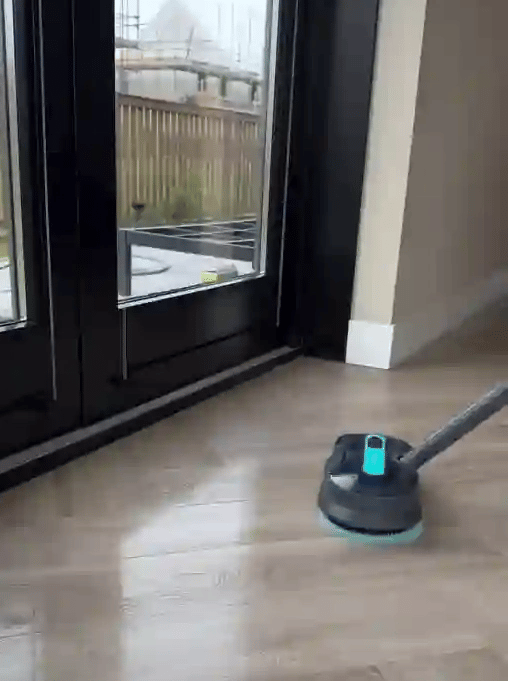 TILLFÄLLIGT 50% OFF  SprayMop™ - Swift Sweep