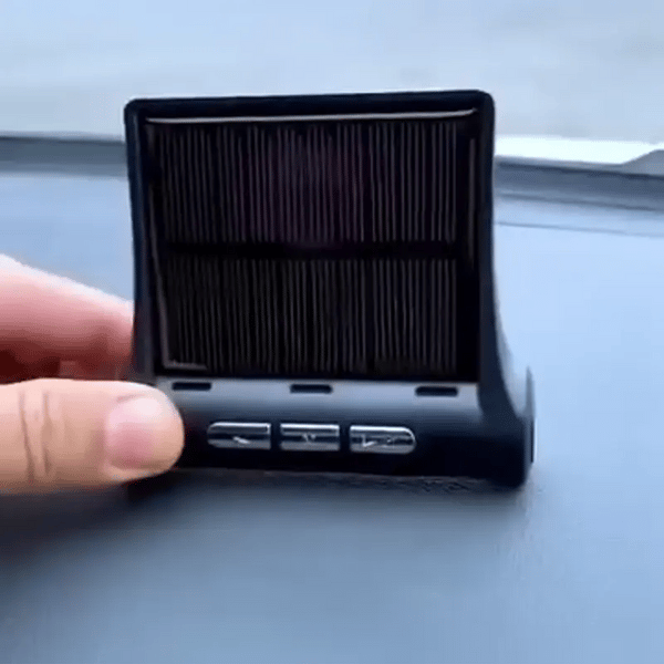 TILLFÄLLIGT 50% OFF  SolarTrak™ 