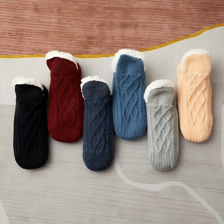 1 + 2 GRATIS IDAG | FluffStep™ | Håller fötterna varma på kalla inomhusytor!