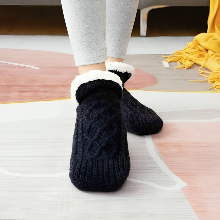 1 + 2 GRATIS IDAG | FluffStep™ | Håller fötterna varma på kalla inomhusytor!