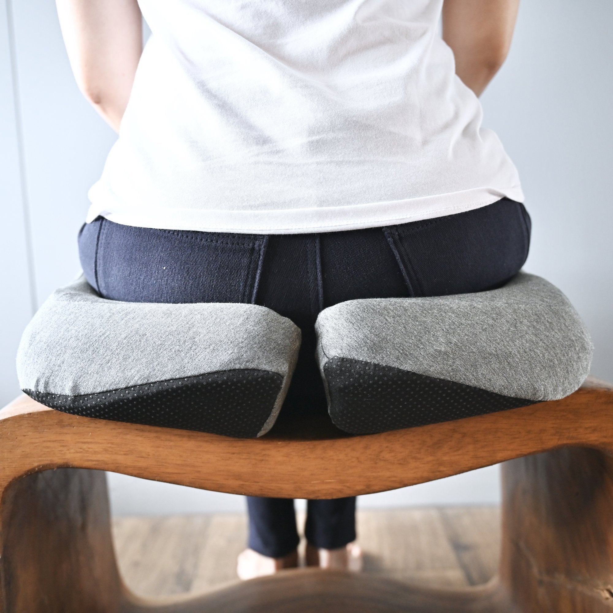 PosturaPillow™ | Ortopedisk sittdyna